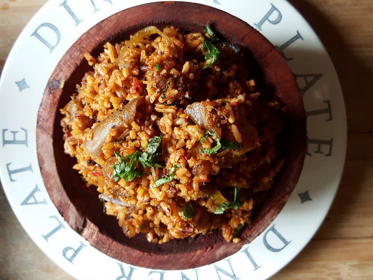 How to Make Nkwobi Jollof